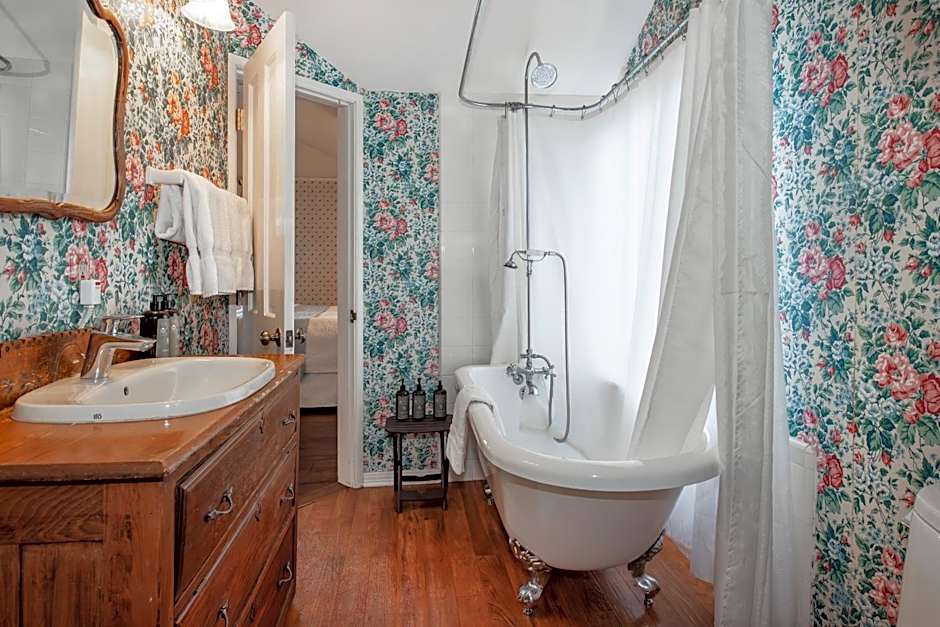 Bath Street Inn