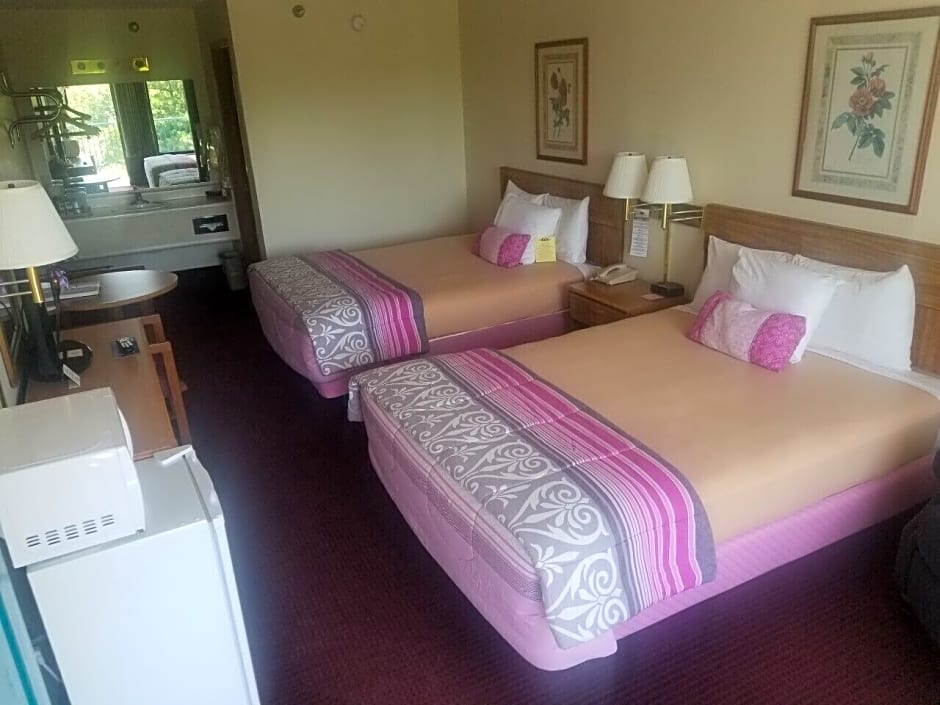 Ozark Valley Inn