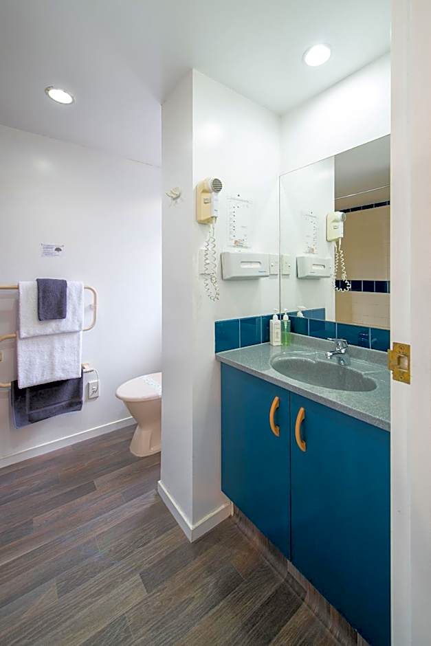 Annabelle Court Motel