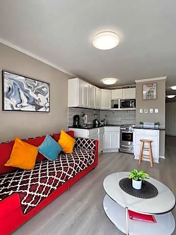 Cozy Galveston Beach Front Condo