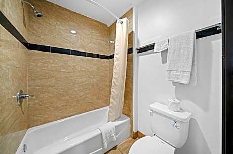 Classic Quadruple Room