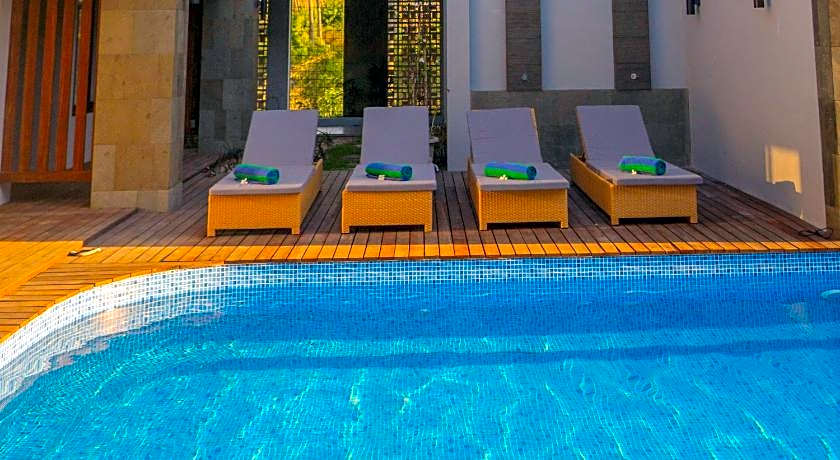 Royal Regantris Trawangan