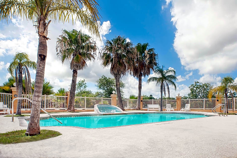 Super 8 by Wyndham Corpus Christi