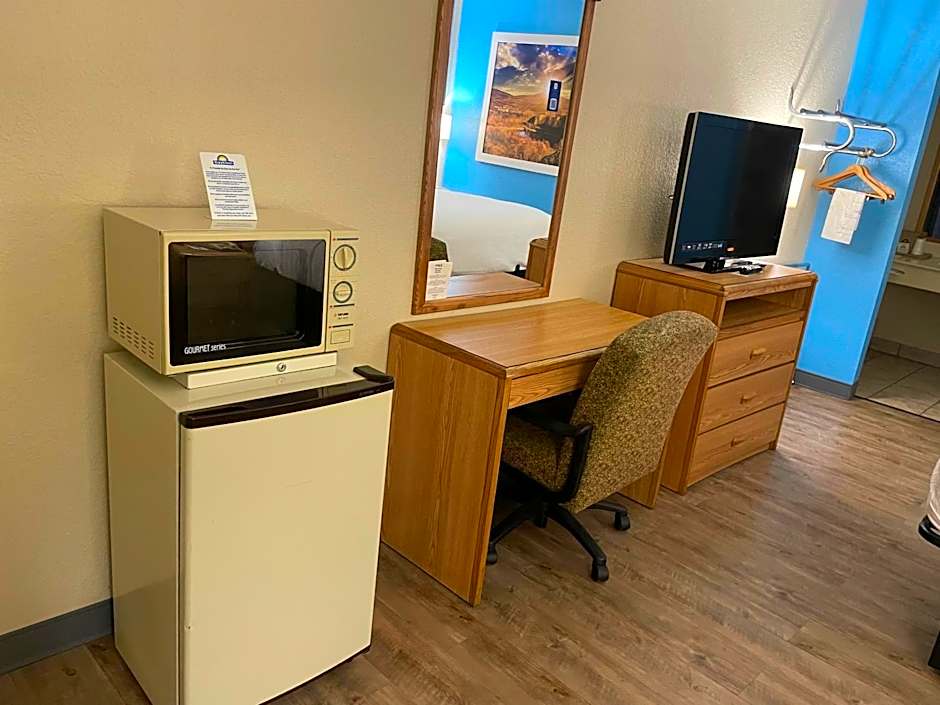 Days Inn by Wyndham Lexington