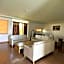 PUNTA CLARK HOTEL
