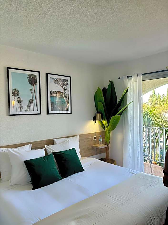 Photo 1 of 3 of Comfort 1 Double Bed or 2 Beds, Balcony