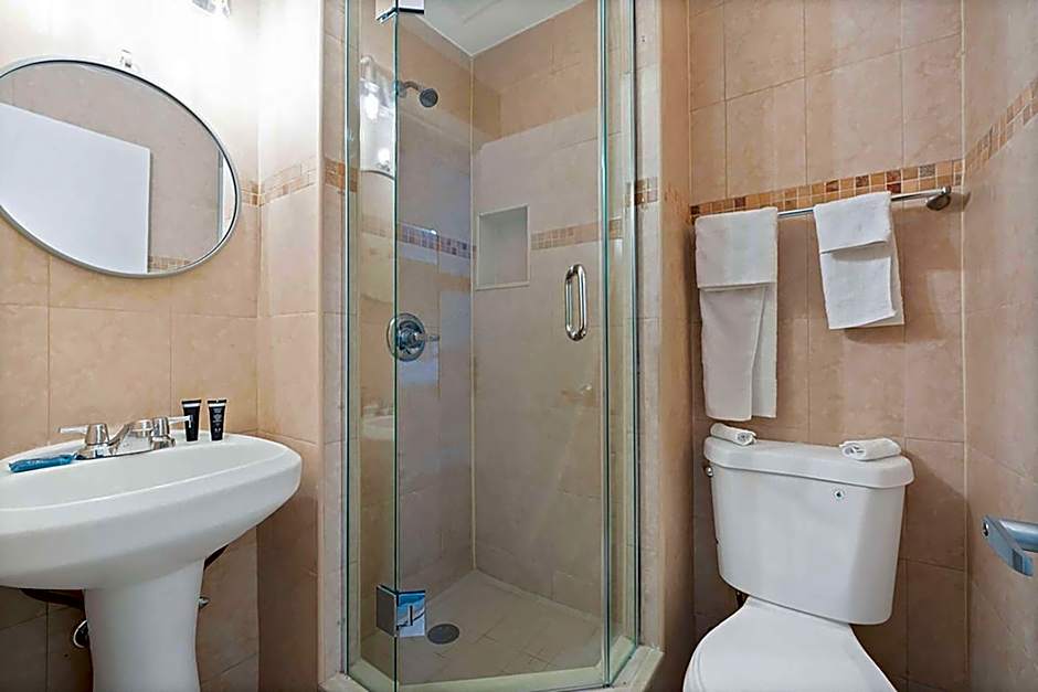 Atrium Hotel, Trademark Collection by Wyndham