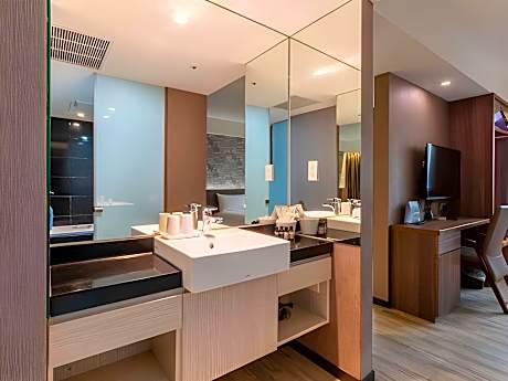 Executive Twin Suite