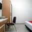 RedDoorz near Stasiun Solo Balapan 3