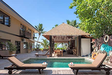 Villas des Alizes Beachfront Suites