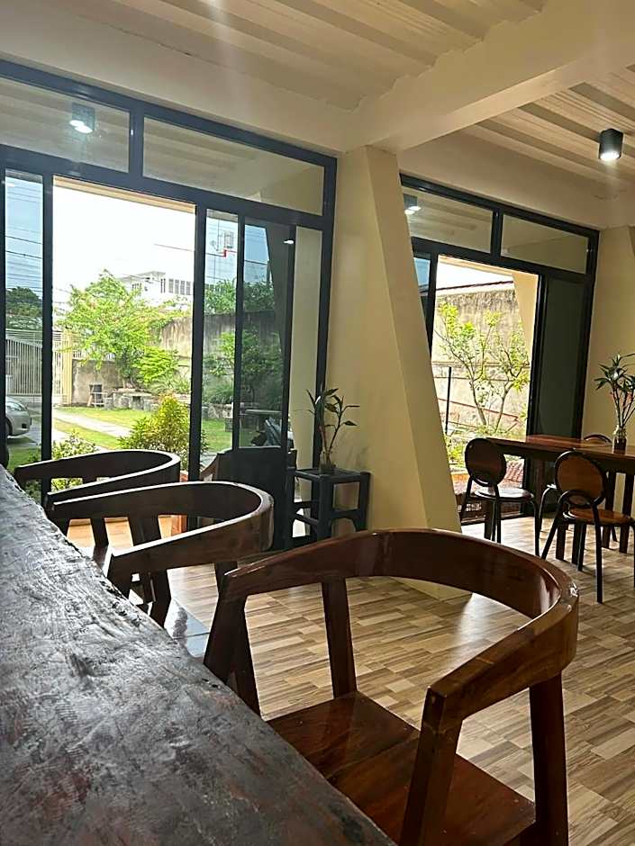 Laguno Hostel and Guest House