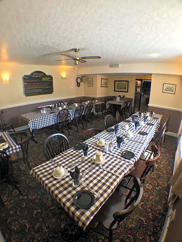 The Fox & Hounds Inn