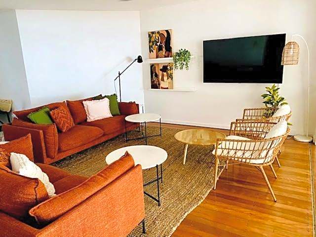 BeachView Apartments at Villa Paradiso