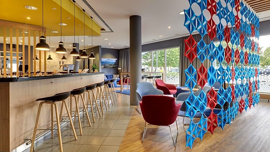 Holiday Inn Express Cologne Mülheim By IHG