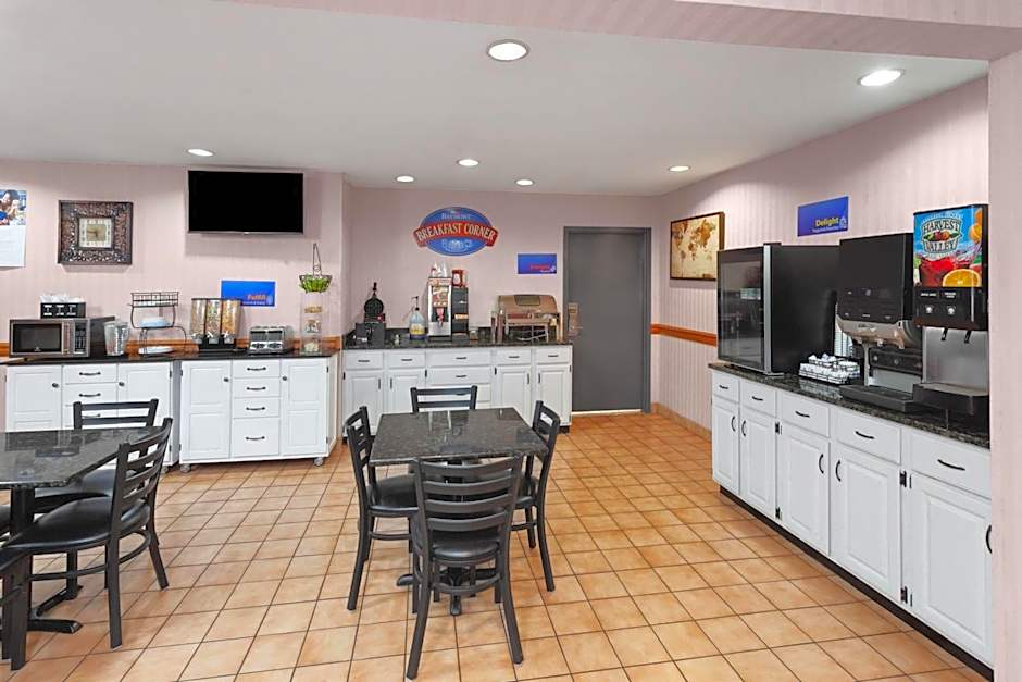 Baymont by Wyndham Chester IL