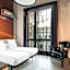 Barcelona Apartment Republica