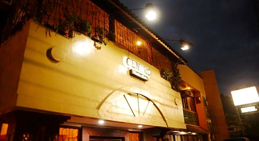 Centro Mactan Suites