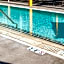 SuitesRUs Apart Hotel near Dodgers Stadium
