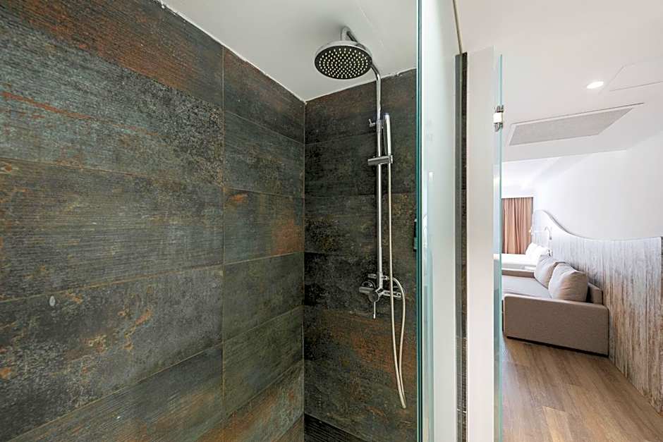 Welikehotel Triton Beach