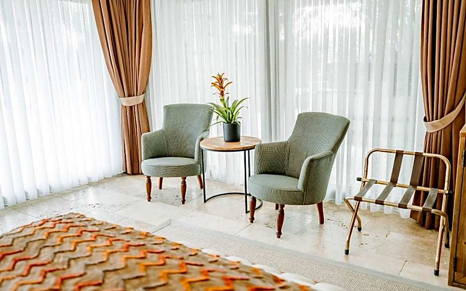 Doors Urla Hotel & Bungalows