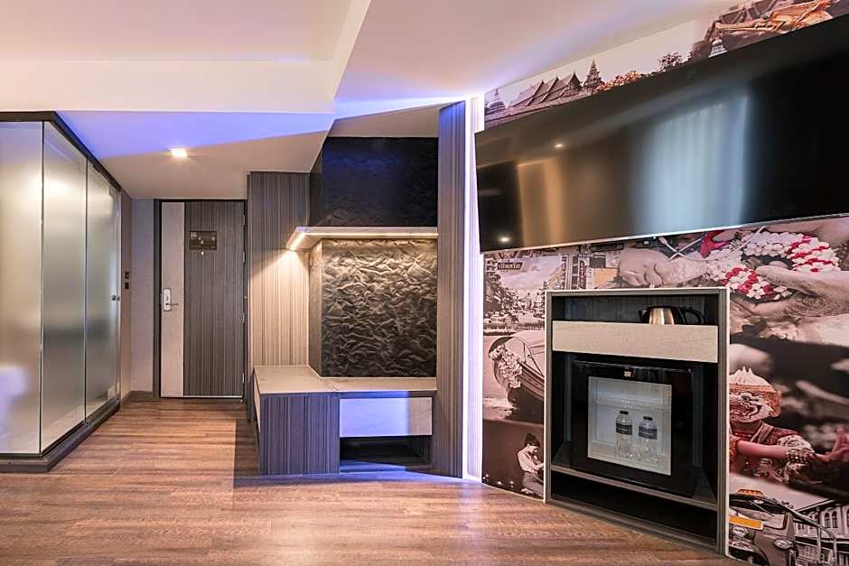 Aspira Gems Center Silom