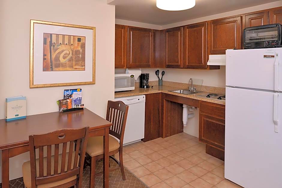 Staybridge Suites Indianapolis-Airport By IHG