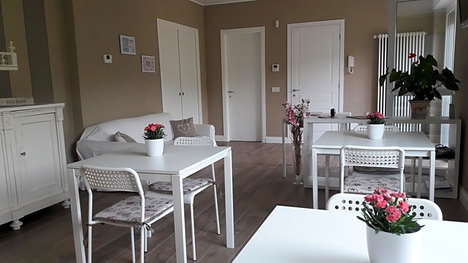 La Rosa Tra I Laghi B&B