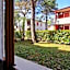 Bright flat in residence with pool - Beahost