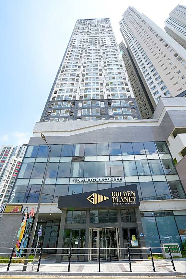 Golden Planet Hotel