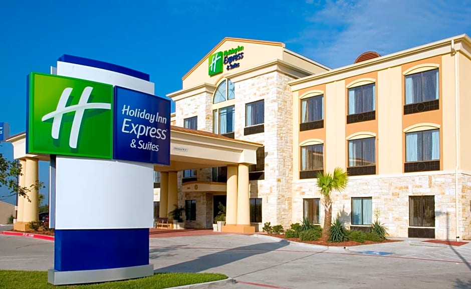 Holiday Inn Express and Suites Beeville