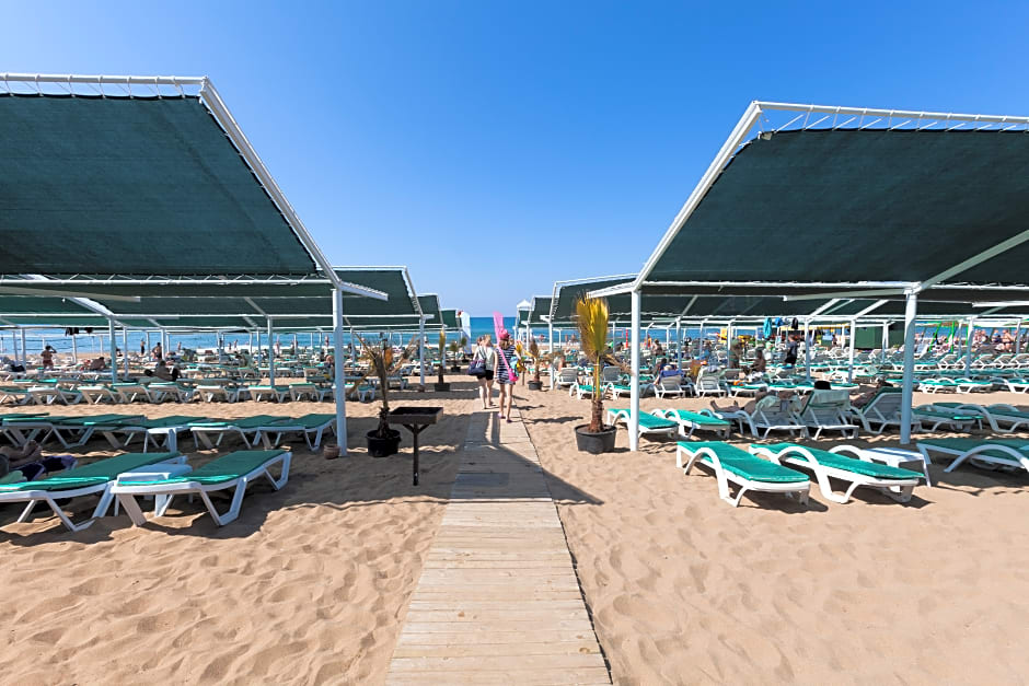 MARVIDA FAMILY SUNSET BEACH EX OTIUM FAMILY STONE