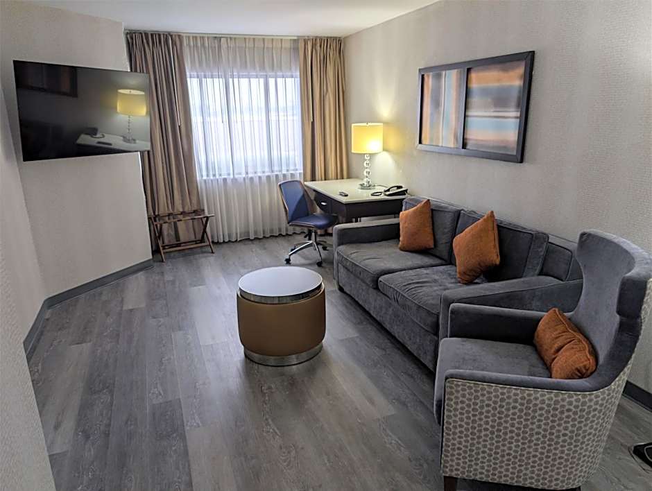 Best Western Plus Miamisburg-Dayton Suites, Banquets & Hotel