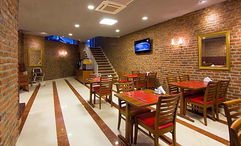 Aprilis Hotel
