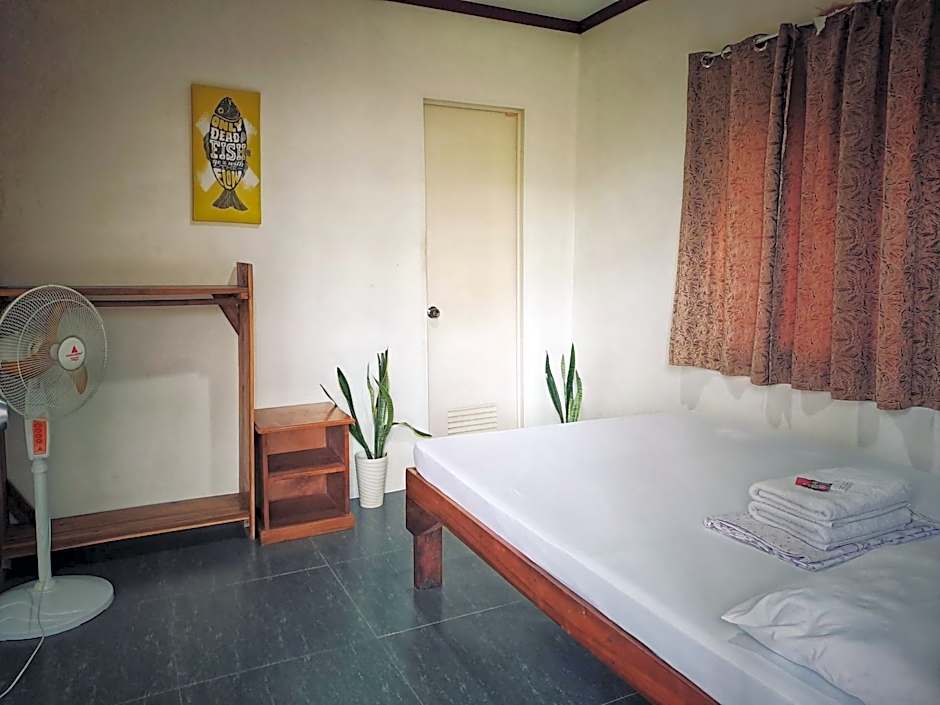 NoBi's Inn, Port Barton