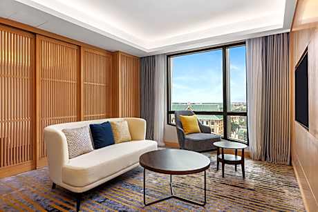 King Executive Deluxe Room