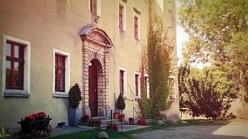 Zamek Dobroszyce