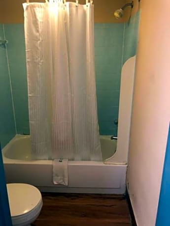 Double Room with Two Double Beds - Smoking