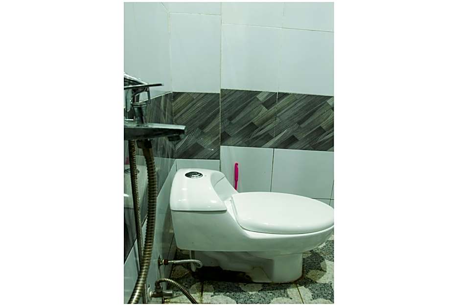 Hotel O Pa Baeng Baeng Near Rumah Sakit Faisal Formerly Guest House Cahaya 7296