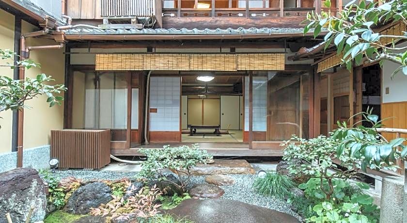 National important Cultural Ryokan TOSHIHARU