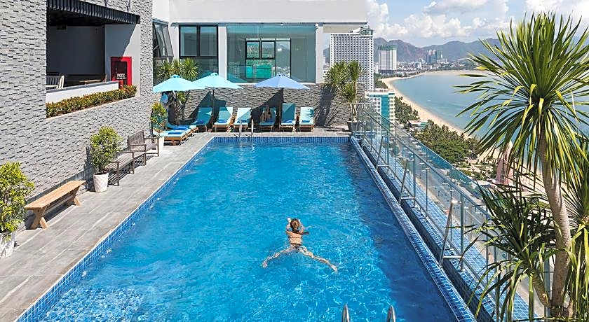 Maple Hotel & Apartment