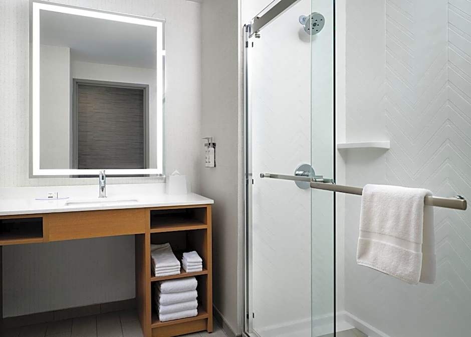 Holiday Inn Cincinnati Liberty Way By IHG