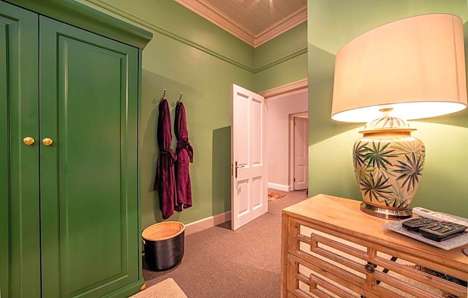 La Fontaine Boutique Hotel by The Oyster Collection