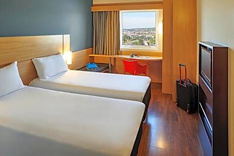 Standard Apartment with Twin Beds