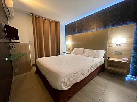 Standard Double Room with Terrace