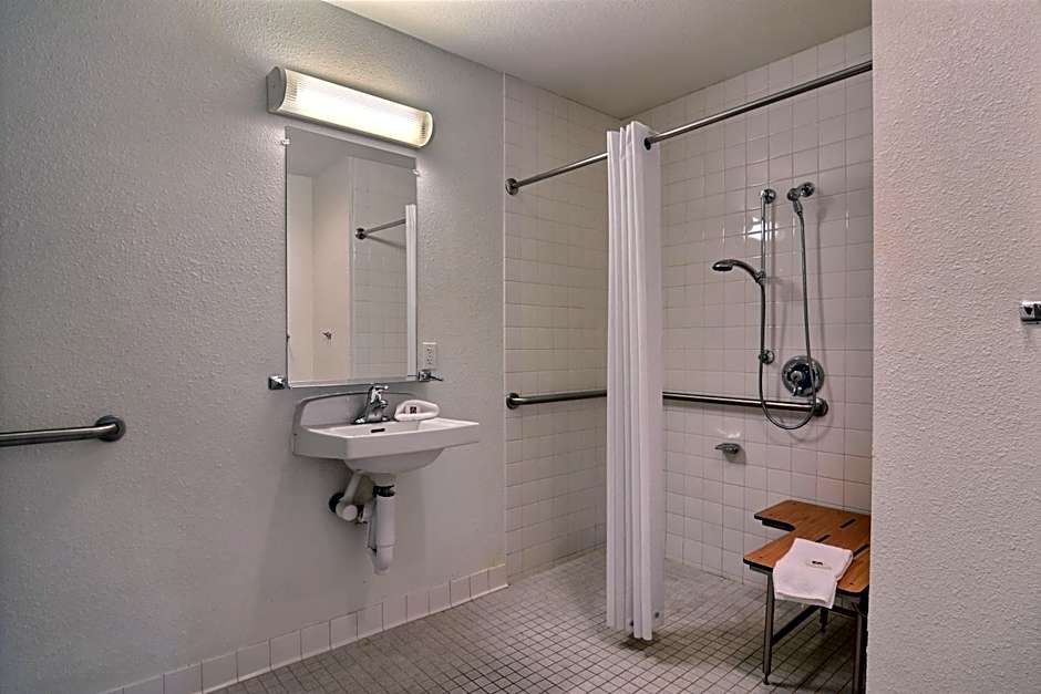 Motel 6-Seattle, WA - South