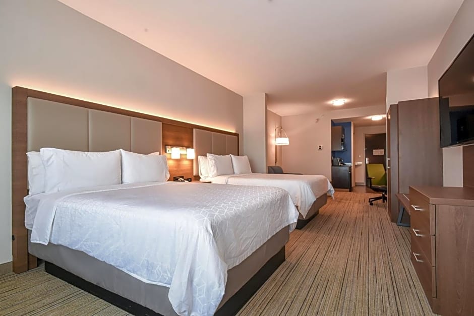Holiday Inn Express Hotel & Suites Charlotte Southeast - Matthew By IHG