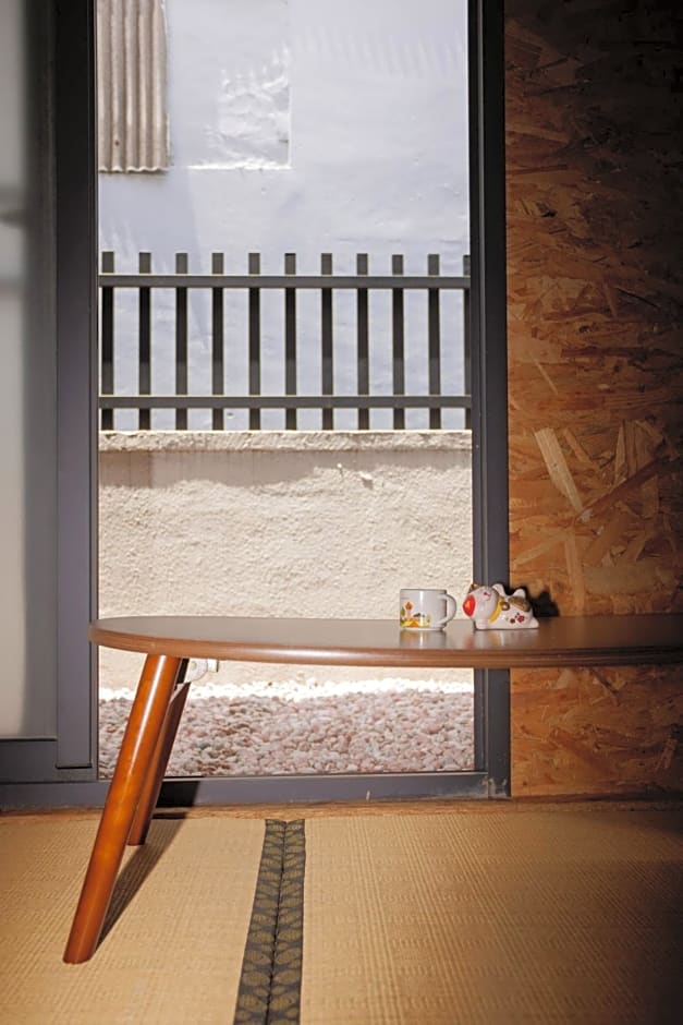 赤樓古巷民宿 6-12人可包棟