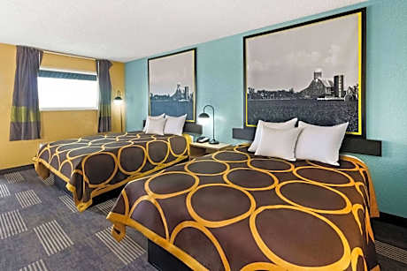 Queen Room with Two Queen Beds - Non-Smoking