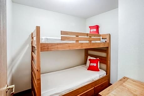 Room with 2 Queen Bed