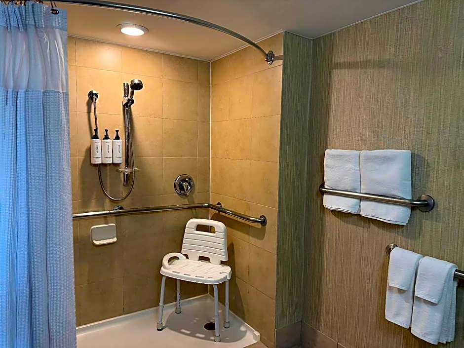 Crowne Plaza Newark Airport By IHG